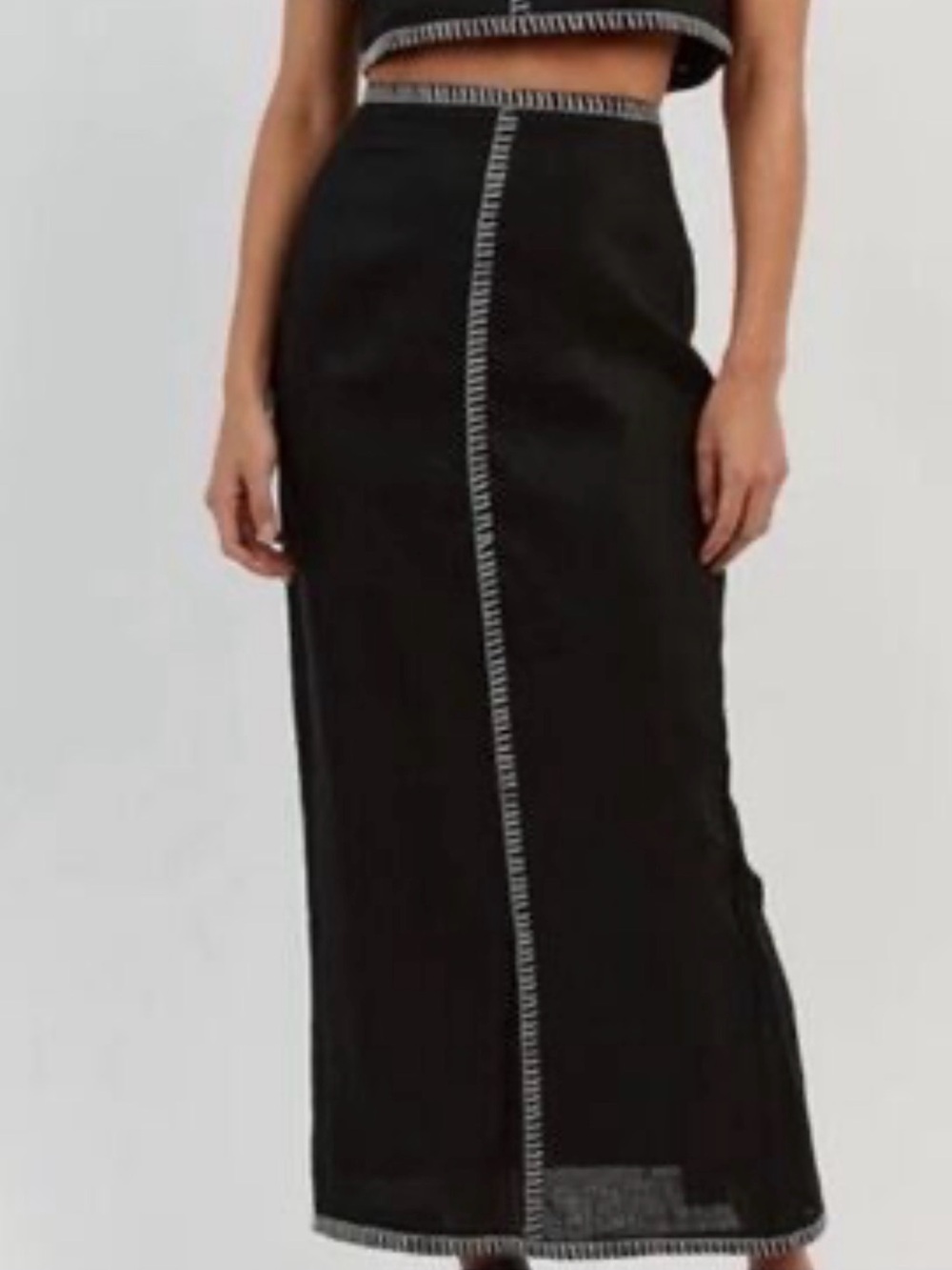 DISSH Black High-Waist Maxi / Midi Skirt with Contrast Stitching